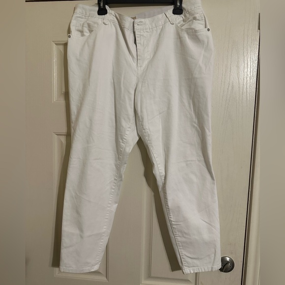 Democracy Denim - Democracy Crisp White Cropped Jeans